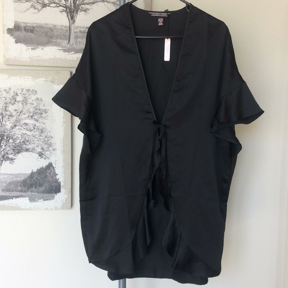 VIctoria’s Secret Kimono Robe Wrap - Picture 2 of 5